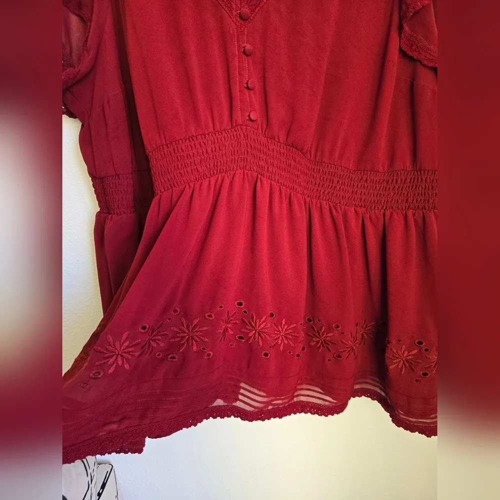 Torrid Scarlet Floral Blouse - Picture 4 of 8